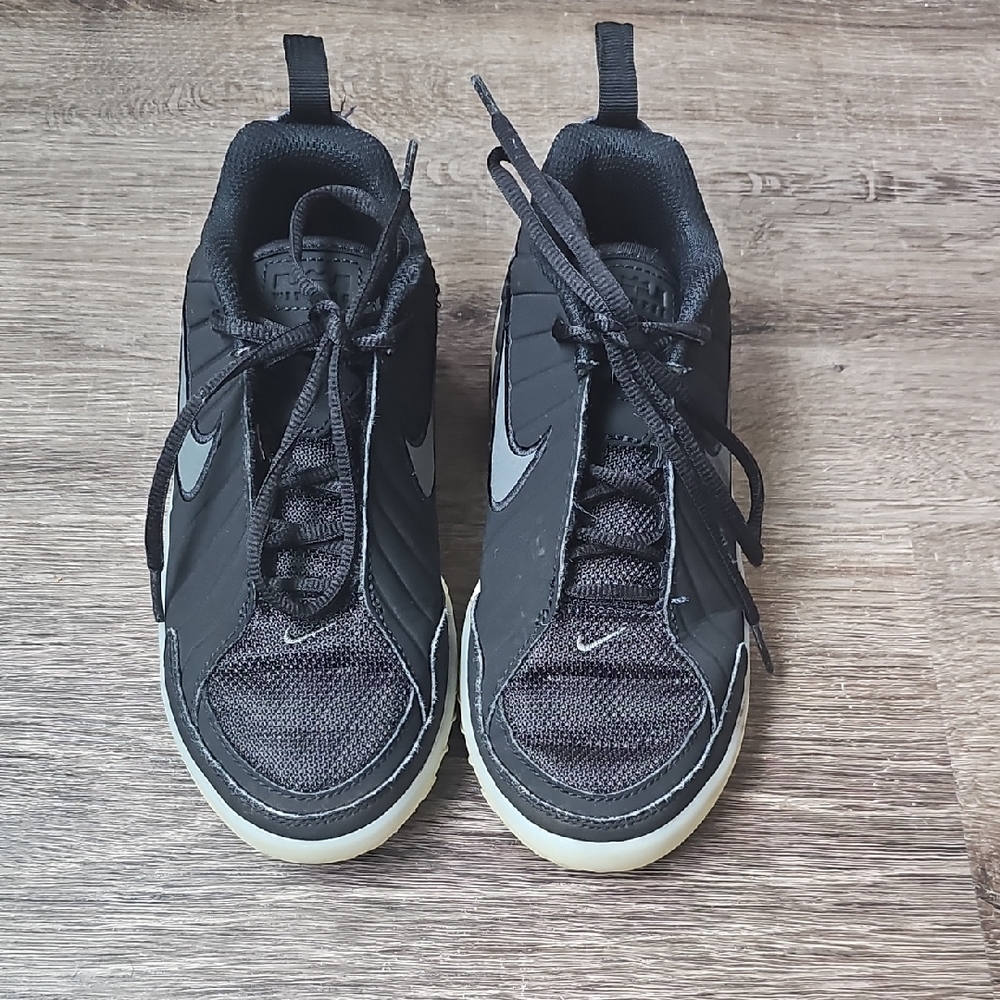 Nike Kids Black Sneakers